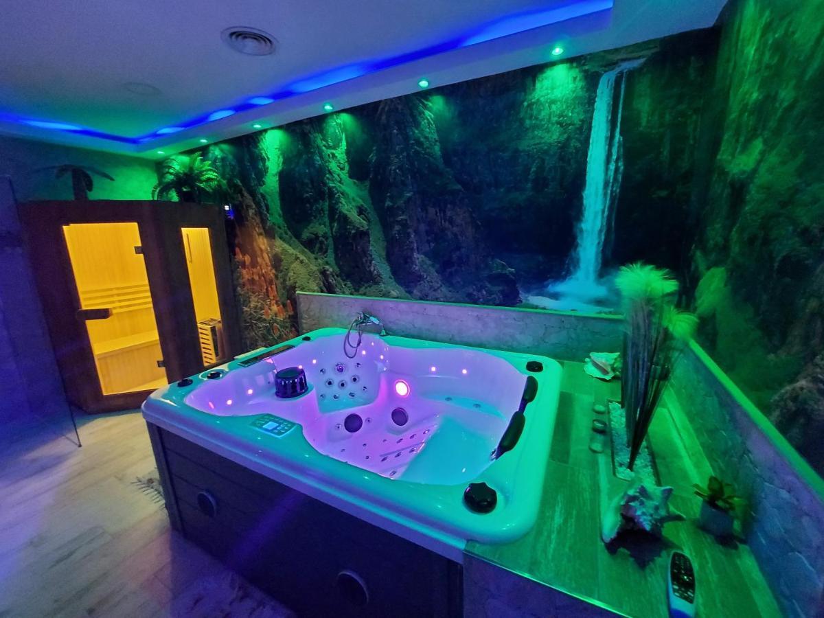 Apartamento Estrella Sauna Spa Jacuzzi Алама-де-Арагон Екстер'єр фото