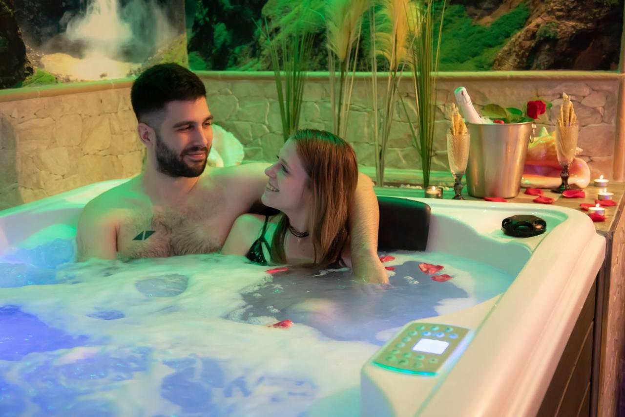 Apartamento Estrella Sauna Spa Jacuzzi Алама-де-Арагон Екстер'єр фото